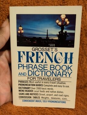 Grosset's French Phrase Book and Dictionary - ( Copyright 1982 )
